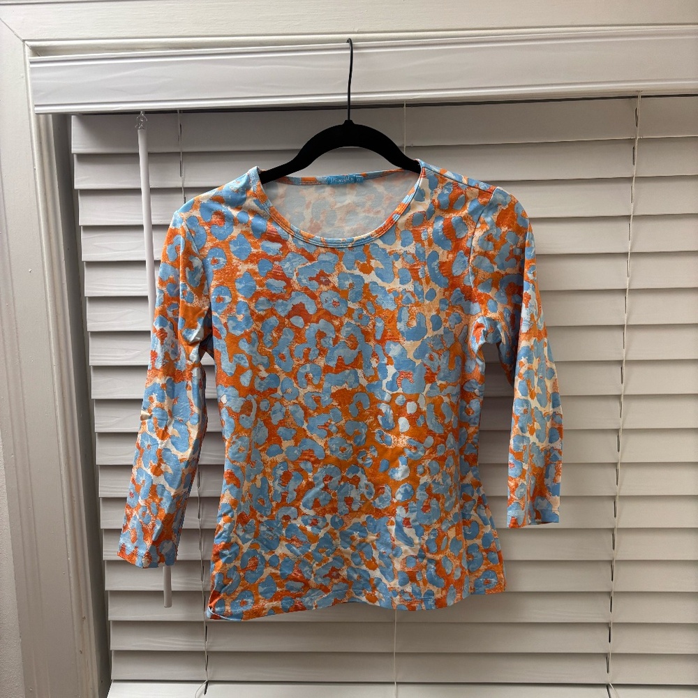 Like New Women's J. McLaughlin Blue and Orange Animal Print Top Size XS